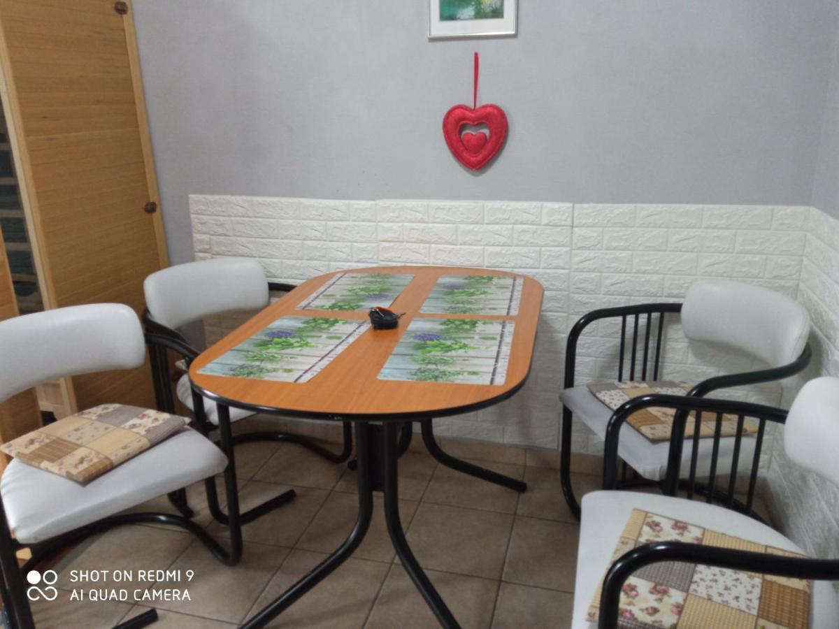 Chill Hill Apartment Egerszalok Bagian luar foto